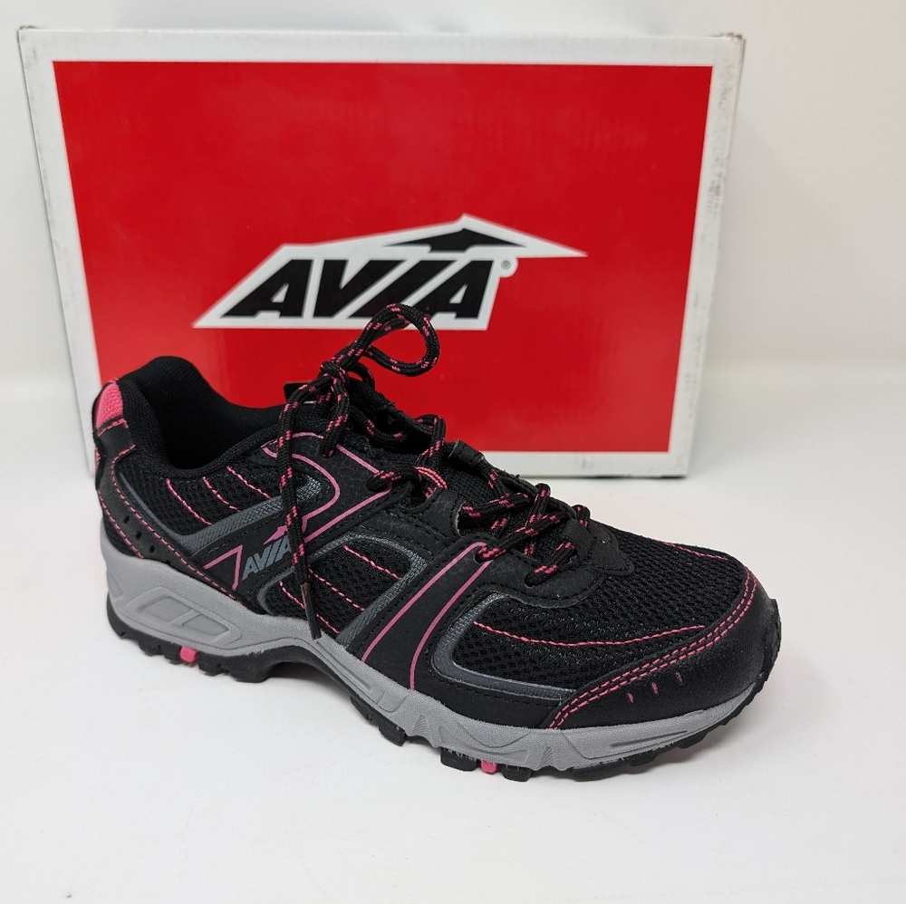 NIB. AVIA Gel foam cushioning sneakers. Size 6. Black and pink.